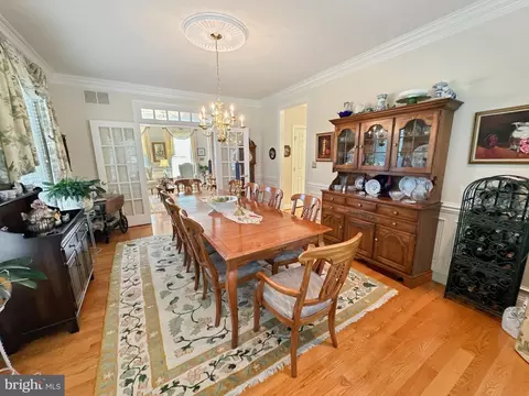 Dining - 8201 Green Ice Dr, Pasadena, MD 21122 photo 3 of 3