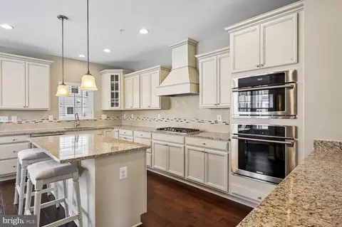 Kitchen - 7105 River Birch Dr, Hanover, MD 21076 photo 1 of 9