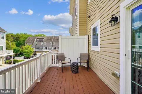Exterior - 7105 River Birch Dr, Hanover, MD 21076 photo 5 of 15