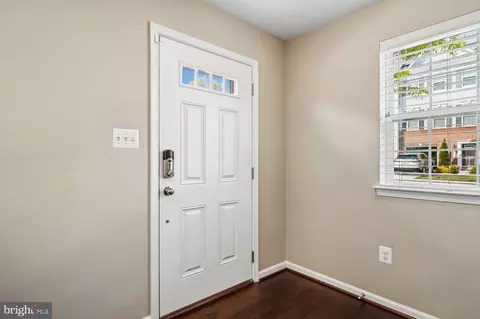 Entry Way - 7105 River Birch Dr, Hanover, MD 21076 photo 2 of 14