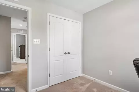 Entry Way - 7105 River Birch Dr, Hanover, MD 21076 photo 12 of 14