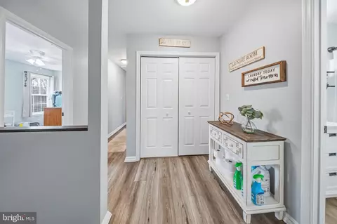 Entry Way - 1221 Cedar Ln, Edgewater, MD 21037 photo 9 of 9