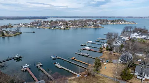 View/Area - 1221 Cedar Ln, Edgewater, MD 21037 photo 4 of 9
