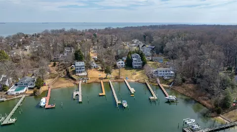 View/Area - 1221 Cedar Ln, Edgewater, MD 21037 photo 8 of 9