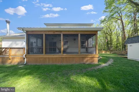 Exterior - 1221 Cedar Ln, Edgewater, MD 21037 photo 13 of 16
