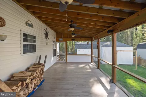 Exterior - 1221 Cedar Ln, Edgewater, MD 21037 photo 6 of 16