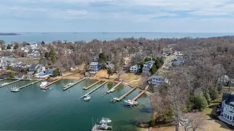 View/Area - 1221 Cedar Ln, Edgewater, MD 21037 photo 5 of 9