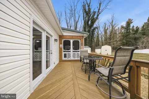 Exterior - 1221 Cedar Ln, Edgewater, MD 21037 photo 11 of 16