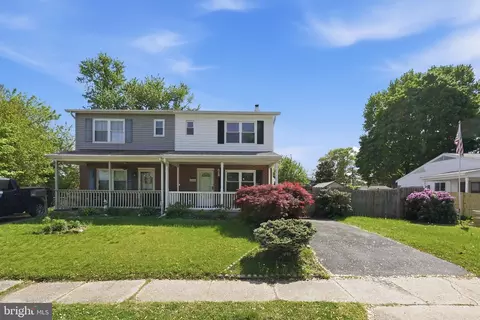 8566 Main Ave, Pasadena, MD 21122