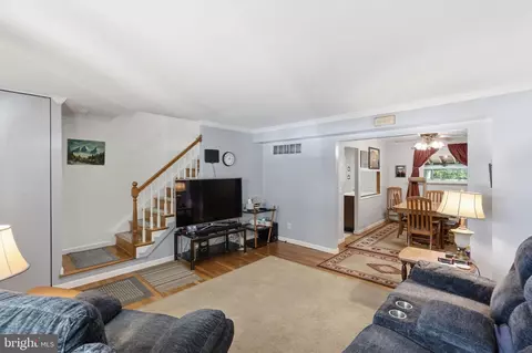 Entry Way - 8566 Main Ave, Pasadena, MD 21122 photo 1 of 6
