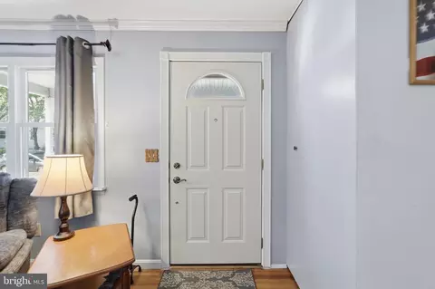 Entry Way - 8566 Main Ave, Pasadena, MD 21122 photo 2 of 6