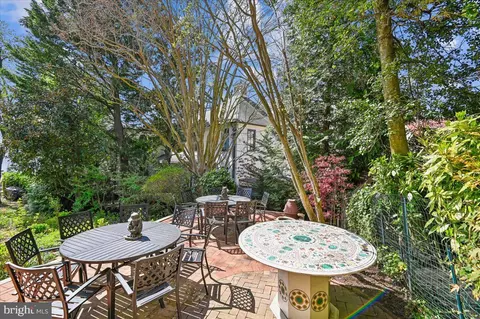 Exterior - 75 Shipwright St, Annapolis, MD 21401 photo 14 of 18