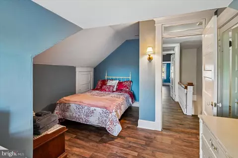 Bedroom - 75 Shipwright St, Annapolis, MD 21401 photo 8 of 11