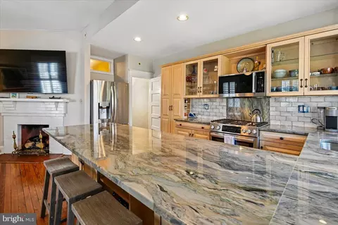 Kitchen - 75 Shipwright St, Annapolis, MD 21401 photo 5 of 5