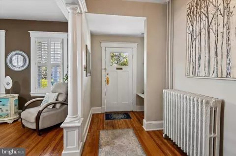 Entry Way - 75 Shipwright St, Annapolis, MD 21401 photo 1 of 10