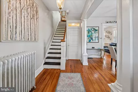 Entry Way - 75 Shipwright St, Annapolis, MD 21401 photo 2 of 10