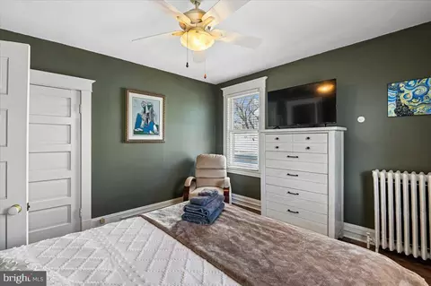 Bedroom - 75 Shipwright St, Annapolis, MD 21401 photo 7 of 11