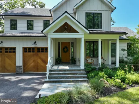 Exterior - 188 Southdown Rd, Edgewater, MD 21037 photo 3 of 14