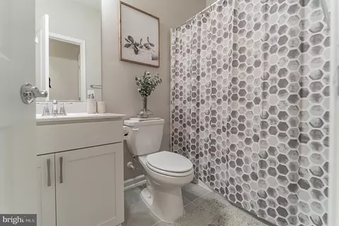 Bath - 221 Narrowleaf Way, Laurel, MD 20724 photo 3 of 3