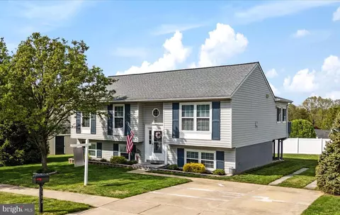 7104 Rumford Dr, Glen Burnie, MD 21061