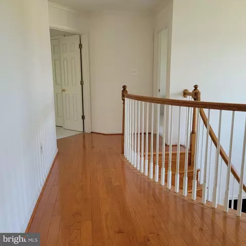 Entry Way - 811 Lamoka Dr, Odenton, MD 21113 photo 4 of 6