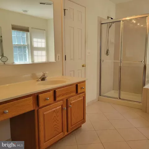 Bath - 811 Lamoka Dr, Odenton, MD 21113 photo 2 of 2