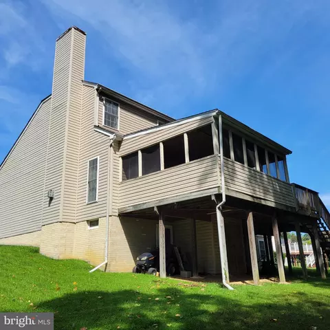 Exterior - 811 Lamoka Dr, Odenton, MD 21113 photo 2 of 3