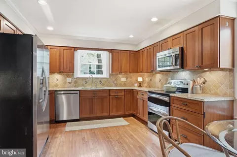 Kitchen - 289 College Manor Dr, Arnold, MD 21012 photo 1 of 4