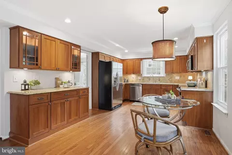 Kitchen - 289 College Manor Dr, Arnold, MD 21012 photo 2 of 4