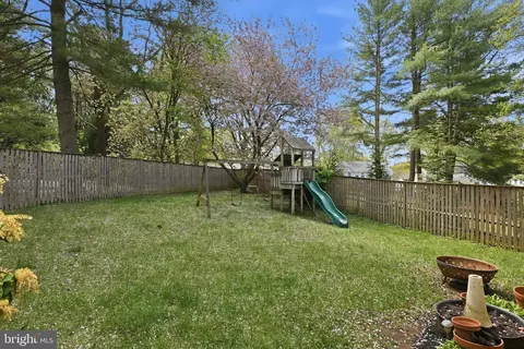 Exterior - 289 College Manor Dr, Arnold, MD 21012 photo 3 of 5