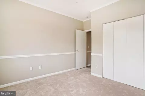 Bedroom - 10 G Sandstone Ct, Annapolis, MD 21403 photo 2 of 2