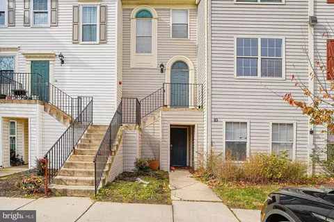 10 G Sandstone Ct, Annapolis, MD 21403