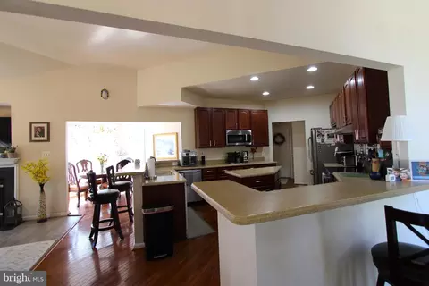 Kitchen - 4346 Mountain Rd, Pasadena, MD 21122 photo 1 of 4