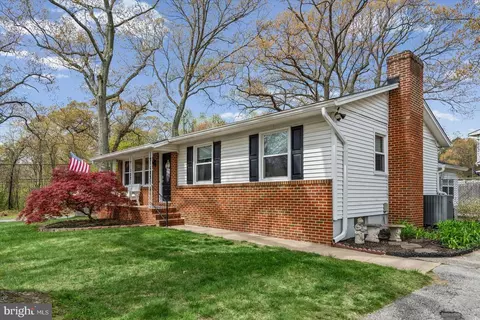 1237 Hillcreek Rd, Pasadena, MD 21122