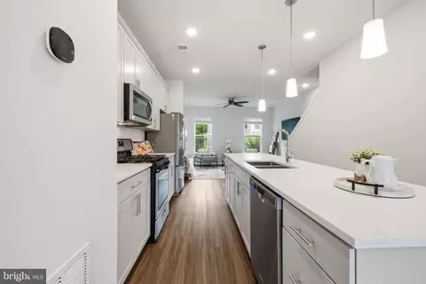 Entry Way - 3221 Watershed Blvd, Laurel, MD 20724 photo 3 of 7
