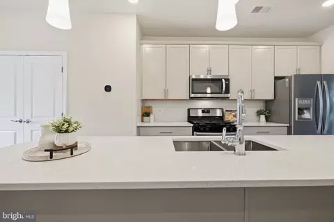 Kitchen - 3221 Watershed Blvd, Laurel, MD 20724 photo 4 of 5