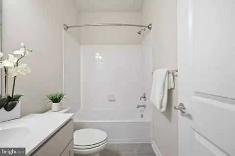Bath - 3221 Watershed Blvd, Laurel, MD 20724 photo 5 of 5