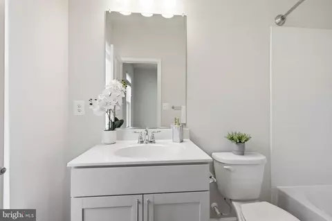 Bath - 3221 Watershed Blvd, Laurel, MD 20724 photo 3 of 5