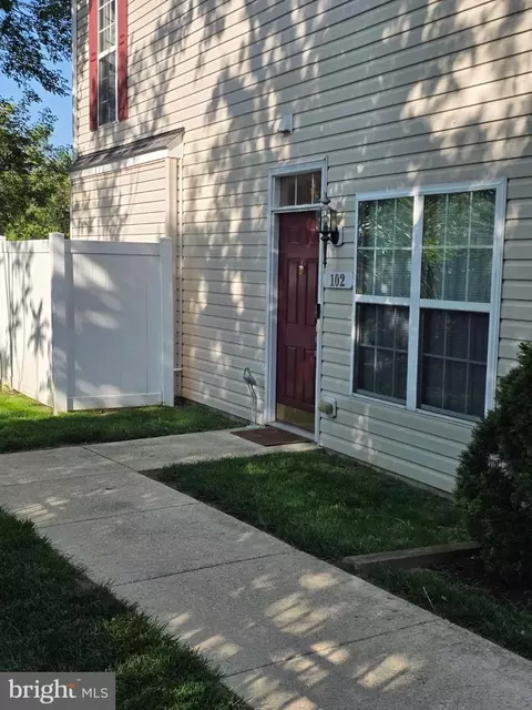 102 Heather Stone Way #82, Glen Burnie, MD 21061