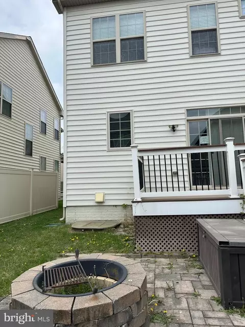 Exterior - 8156 Ridgely Loop, Severn, MD 21144 photo 5 of 7