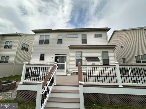 Exterior - 8156 Ridgely Loop, Severn, MD 21144 photo 3 of 7