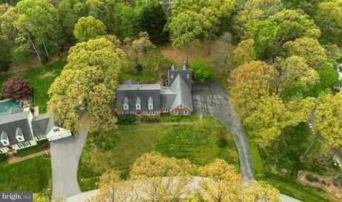 230 Ambleside Dr, Severna Park, MD 21146