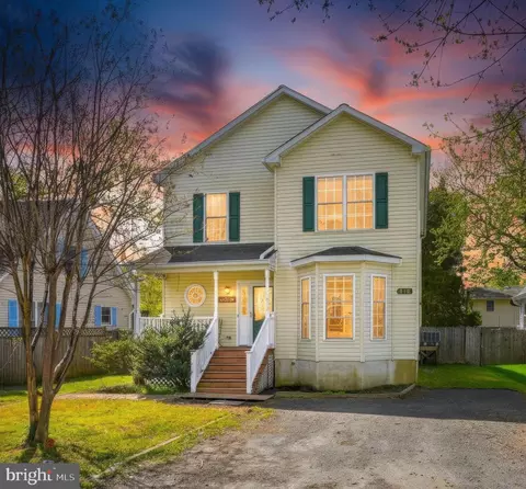 615 Mann Rd, Deale, MD 20751