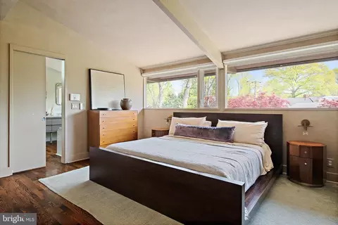 Bedroom - 1924 Thomas Dr, Annapolis, MD 21409 photo 1 of 6