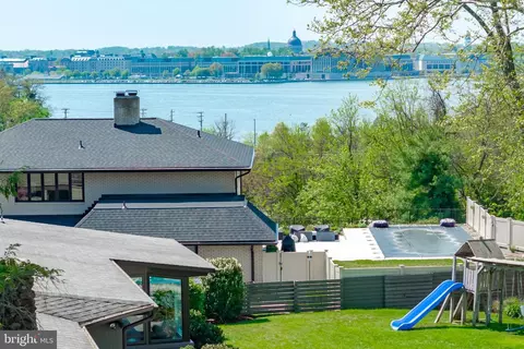 View/Area - 1924 Thomas Dr, Annapolis, MD 21409 photo 2 of 2