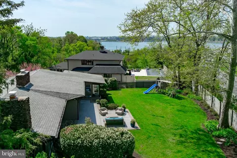 Exterior - 1924 Thomas Dr, Annapolis, MD 21409 photo 1 of 7