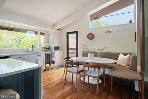 Kitchen - 1924 Thomas Dr, Annapolis, MD 21409 photo 3 of 4