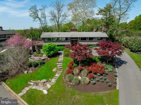 Exterior - 1924 Thomas Dr, Annapolis, MD 21409 photo 2 of 7