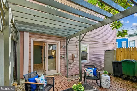 Exterior - 38 Cathedral St, Annapolis, MD 21401 photo 4 of 7