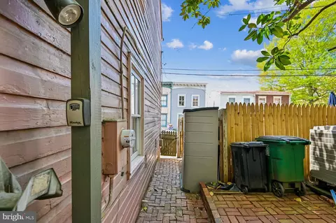 Exterior - 38 Cathedral St, Annapolis, MD 21401 photo 7 of 7
